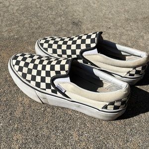 Vans slip on platform